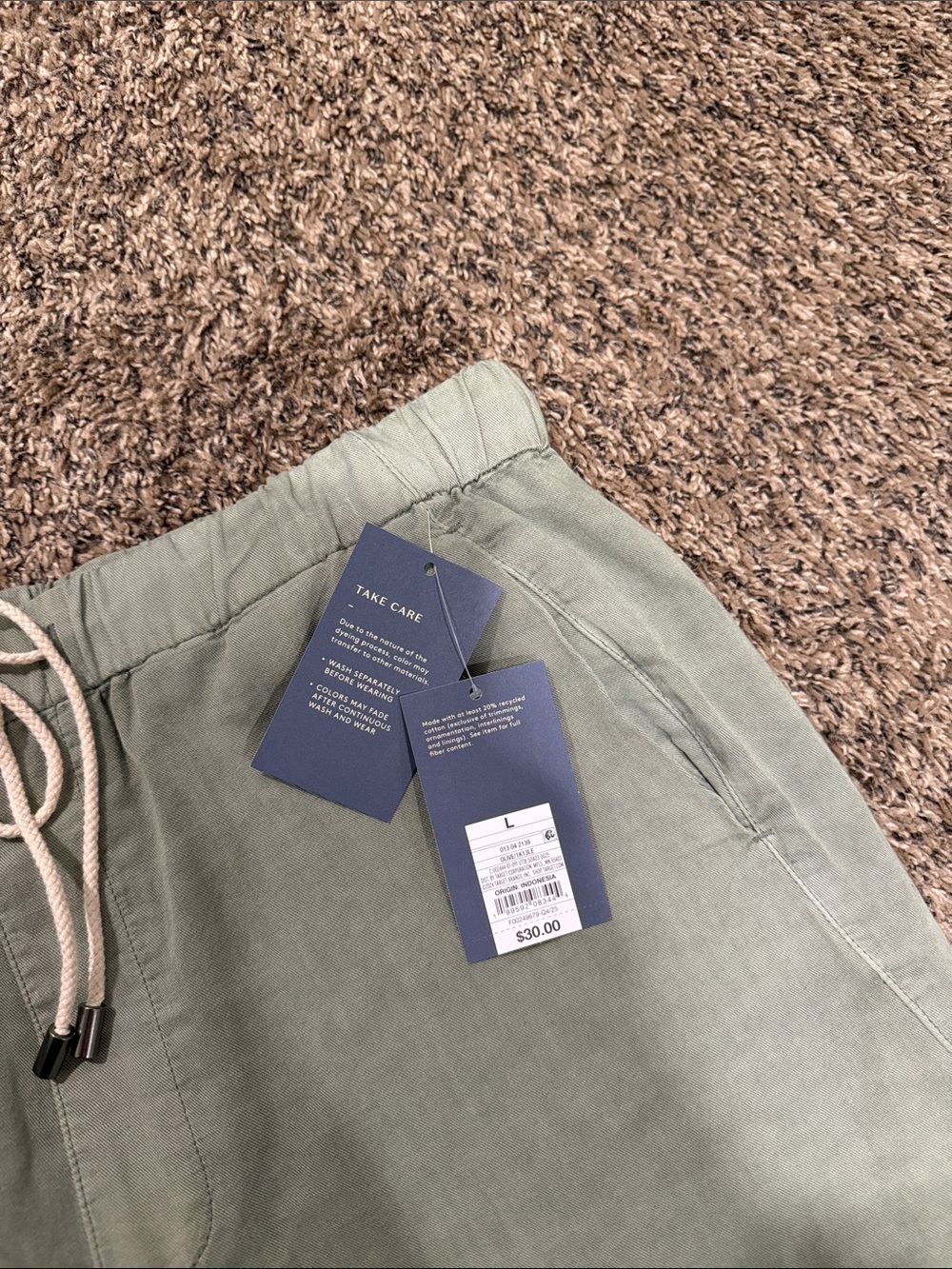 Universal Thread Relaxed Wide-Leg Linen Pants in Sage Green - Picture 3 of 5
